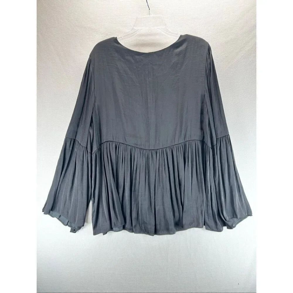 Jennifer Lopez JLO Black Flowy Peplum Blouse Bell Sleeve XXL Dark Romantic - Picture 3 of 10